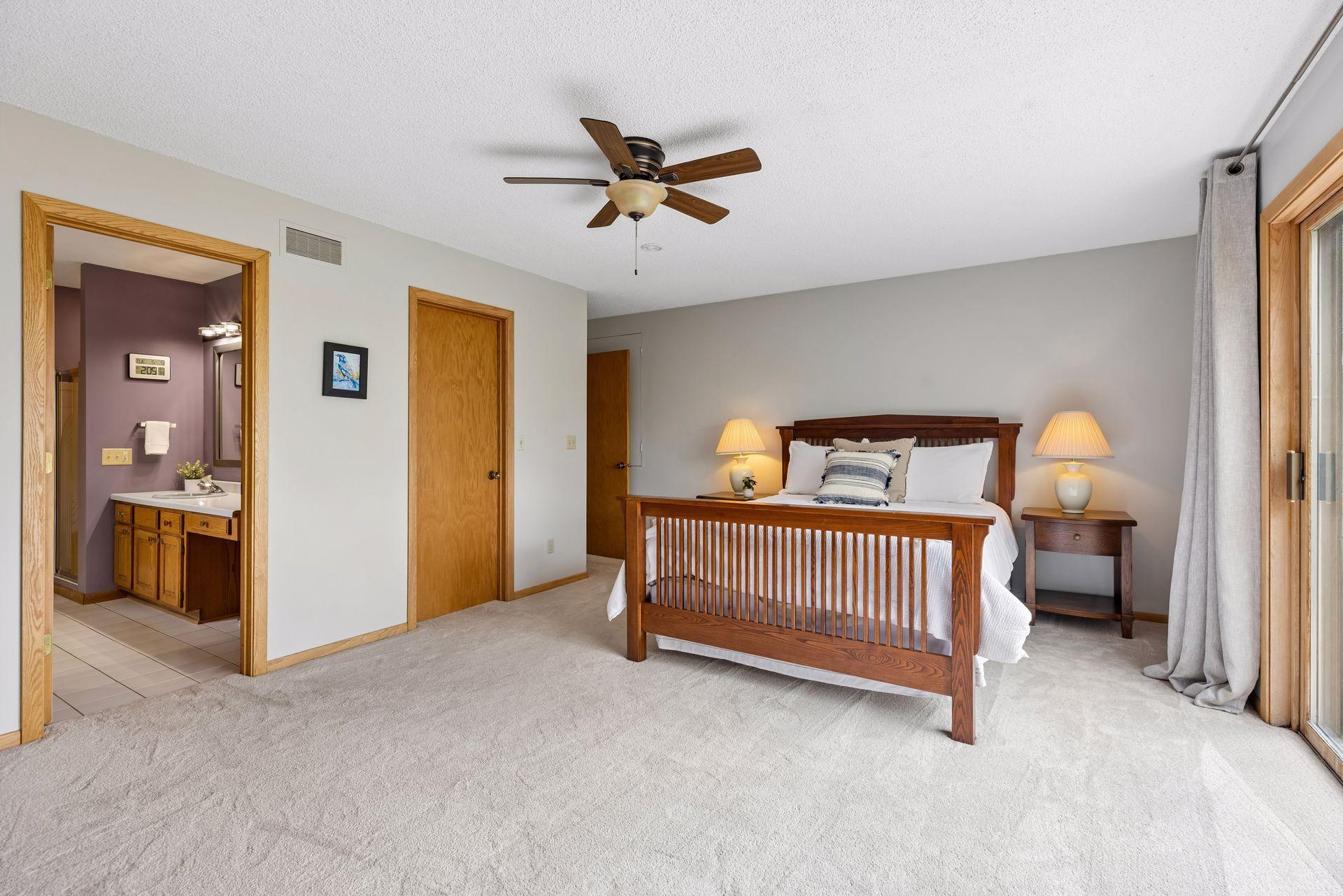 Primary Bedroom - 1731 Oakways Street