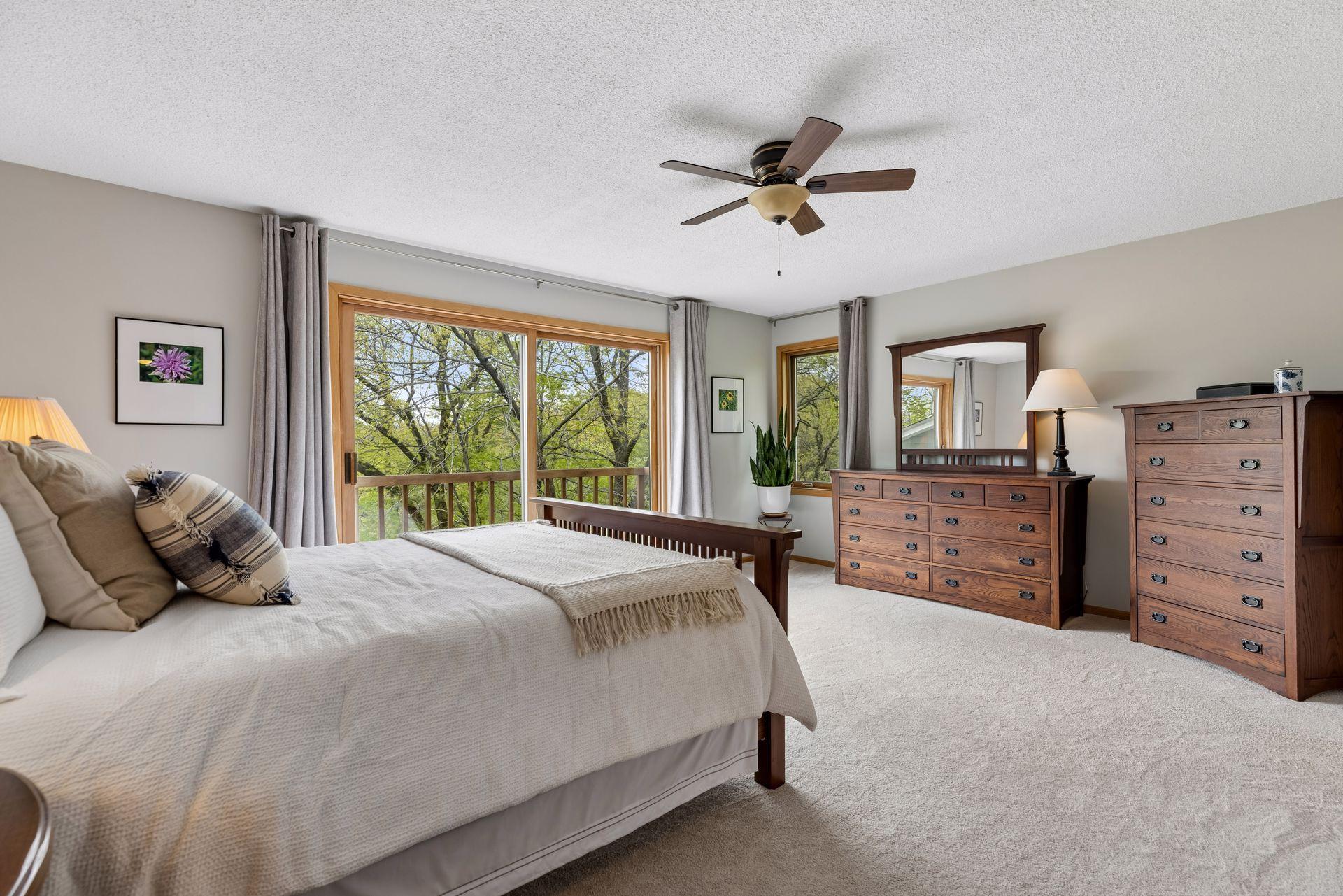 Primary Bedroom - 1731 Oakways Street