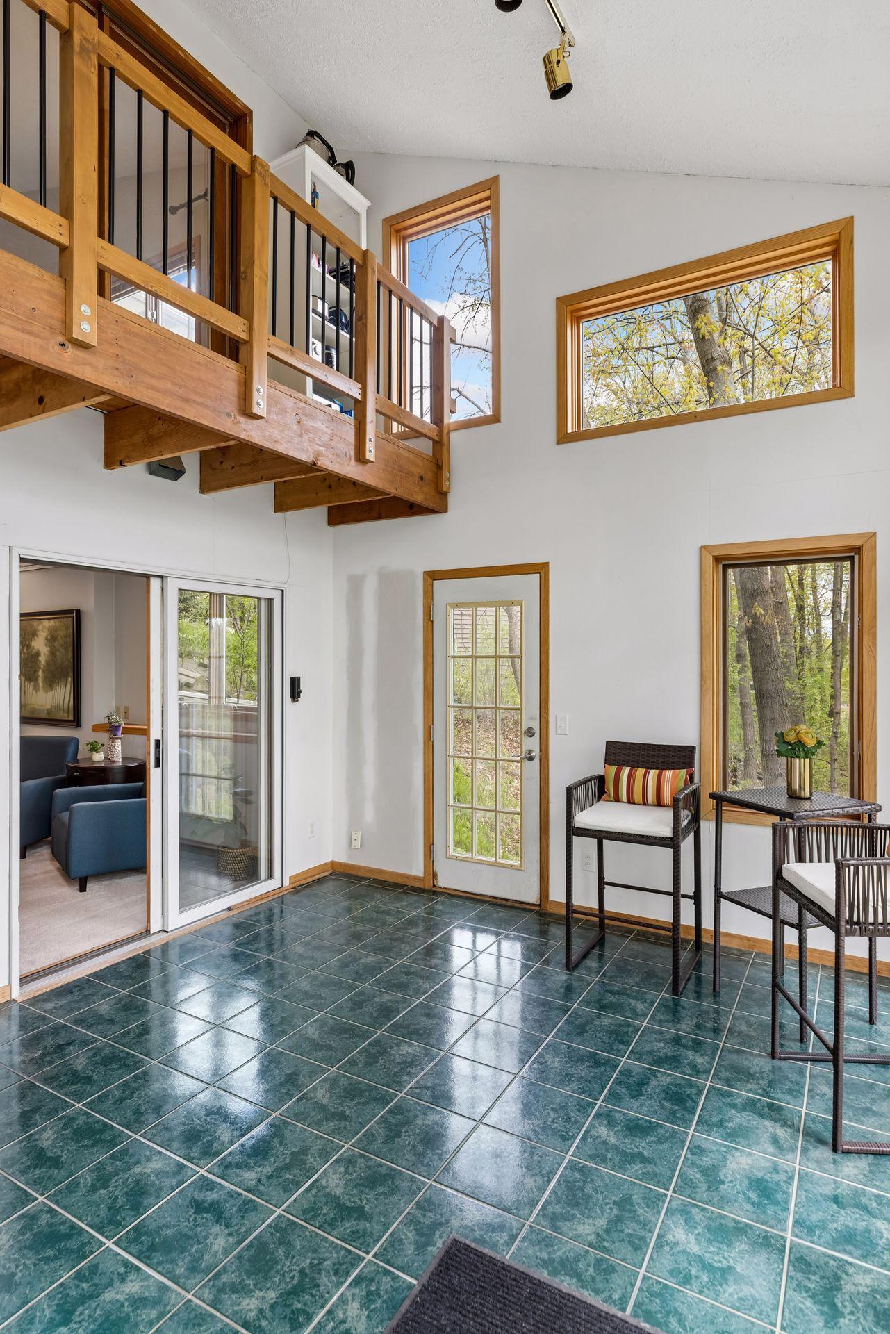 Solarium - 1731 Oakways Street