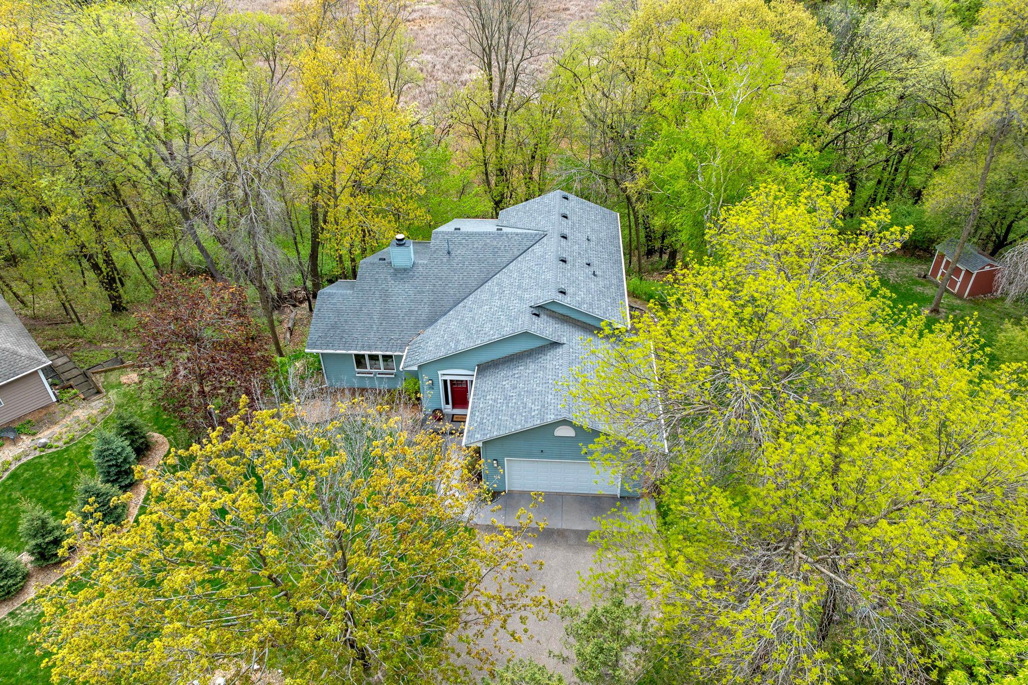 1-web-or-mls-1731 Oakways St Wayzata MN_0002.jpg