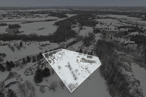 Secluded executive lot & still close to the conveniences of shopping, dining & entertainment of Shakopee & nearby communities!