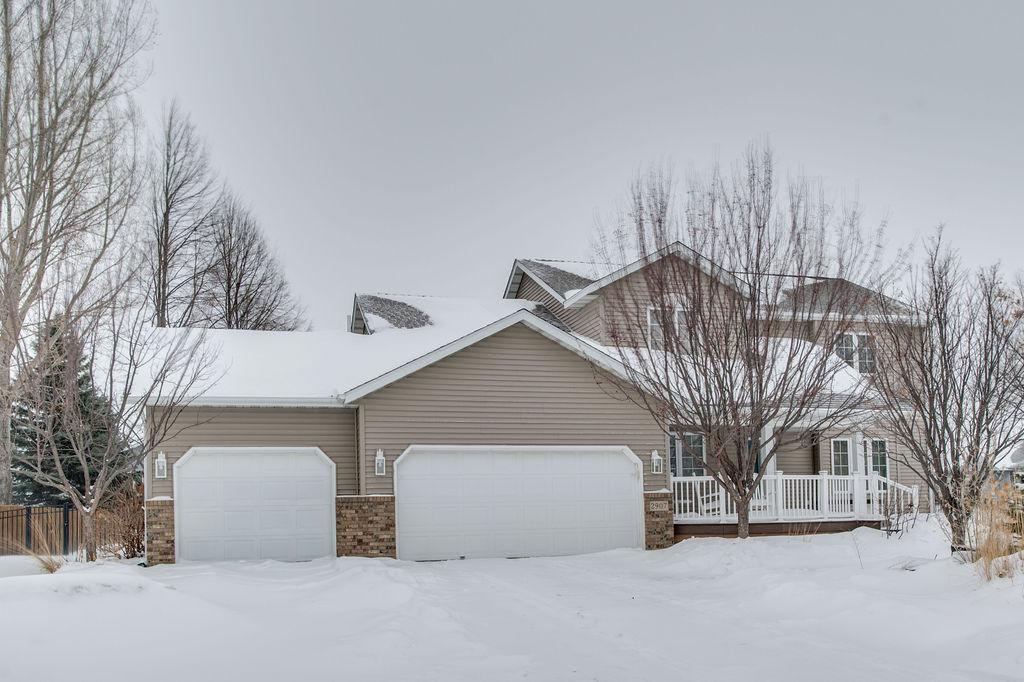 3 stall spacious garage!