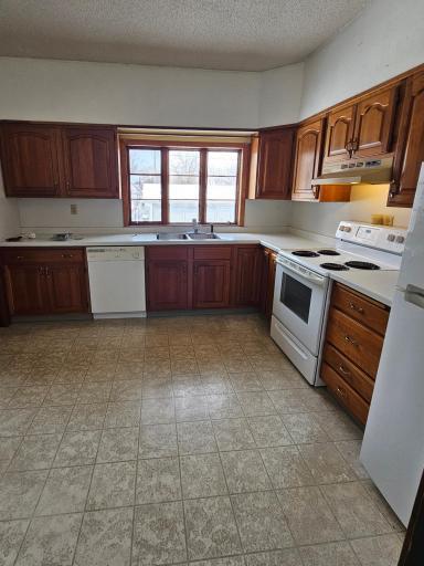 416 Main Avenue S, Hankinson, ND 58041