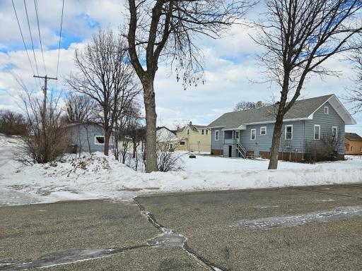 416 Main Avenue S, Hankinson, ND 58041