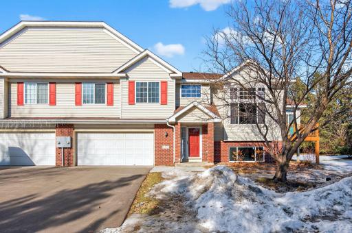 15738 Chasewood Court, Rosemount, MN 55068