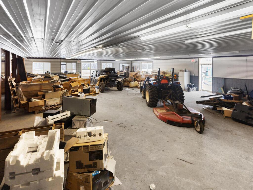 area will be cleared out prior to sale