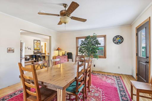 711 Grandview Avenue W, Saint Paul, MN 55113