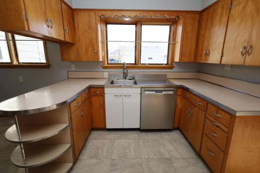 320 Daisy Avenue, Buxton, ND 58218