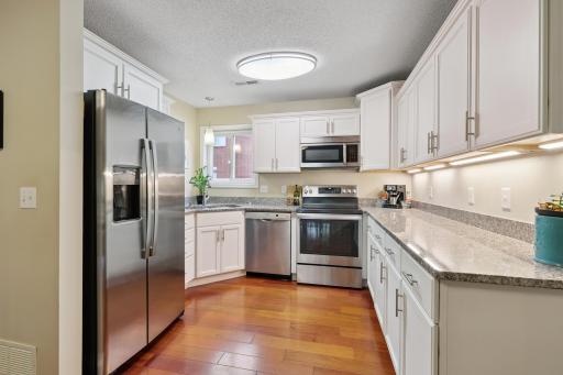 2009 Grand Avenue, Saint Paul, MN 55105