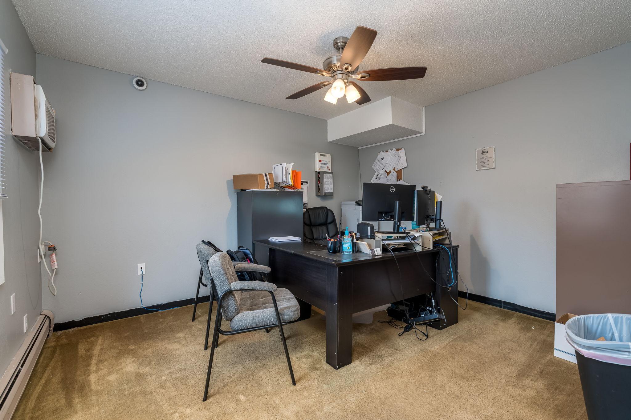 48-web-or-mls-3200-maple-ave.jpg