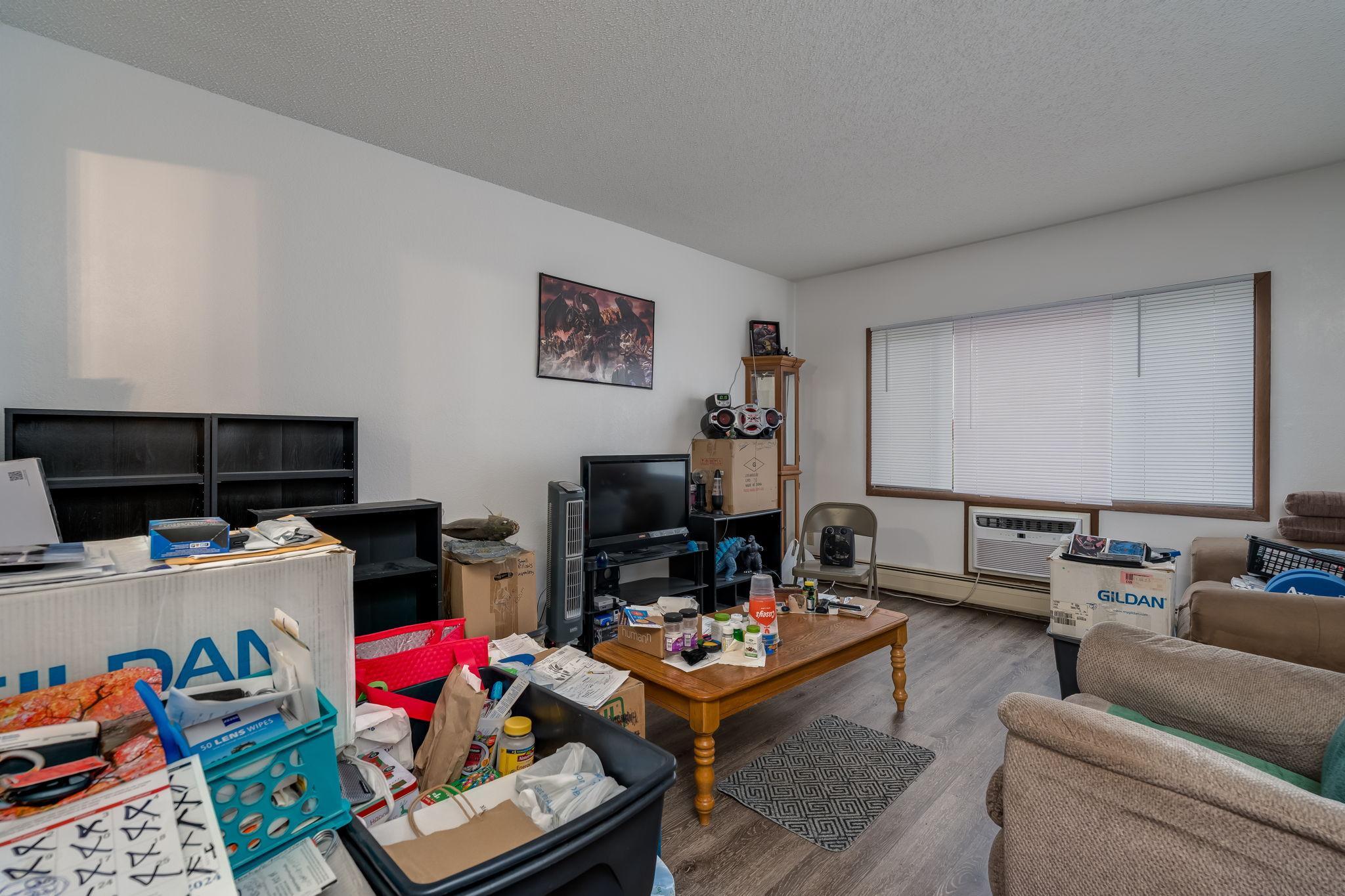 18-web-or-mls-3200-maple-ave.jpg