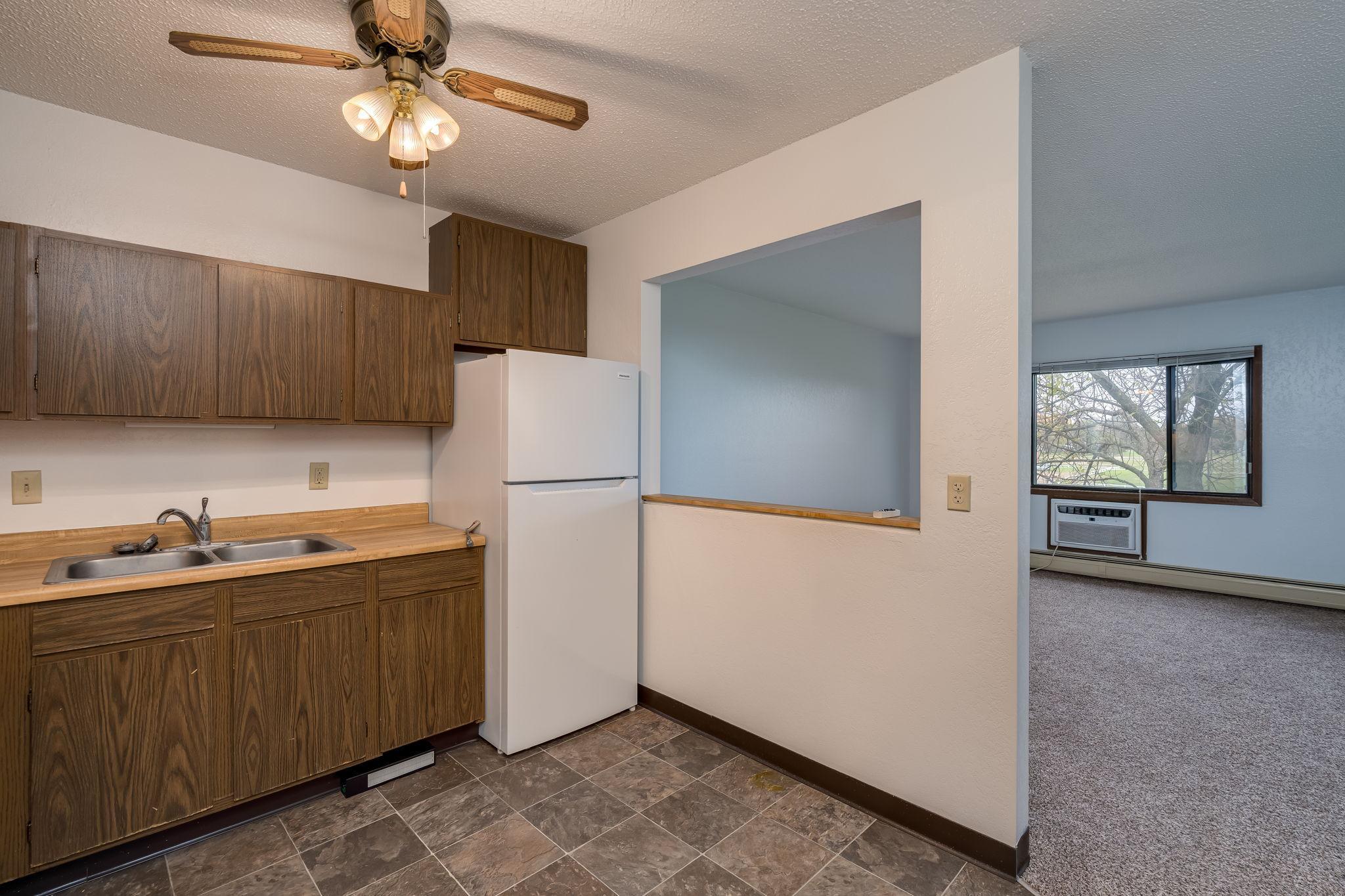 39-web-or-mls-3200-maple-ave.jpg