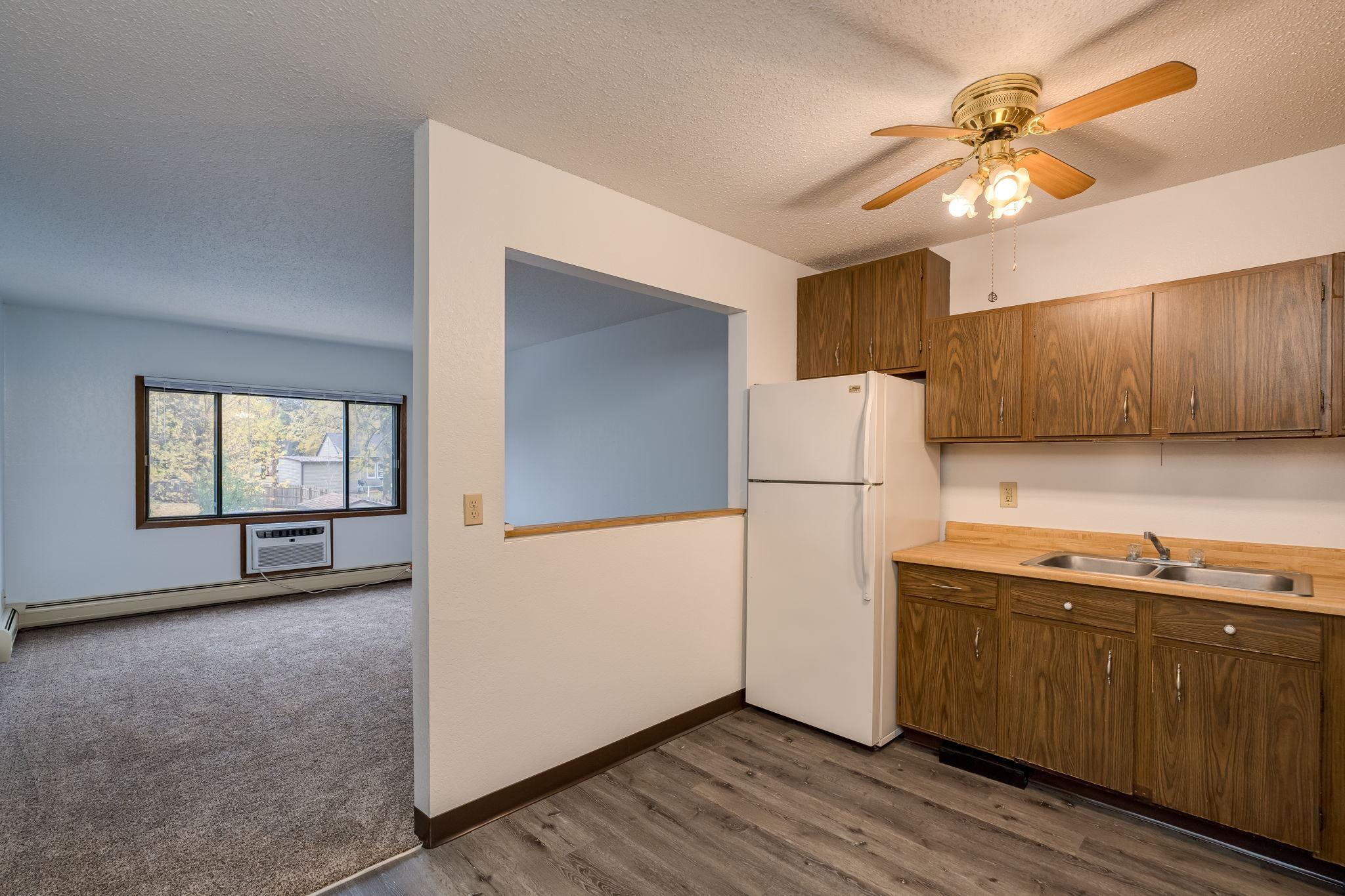 28-web-or-mls-3200-maple-ave.jpg