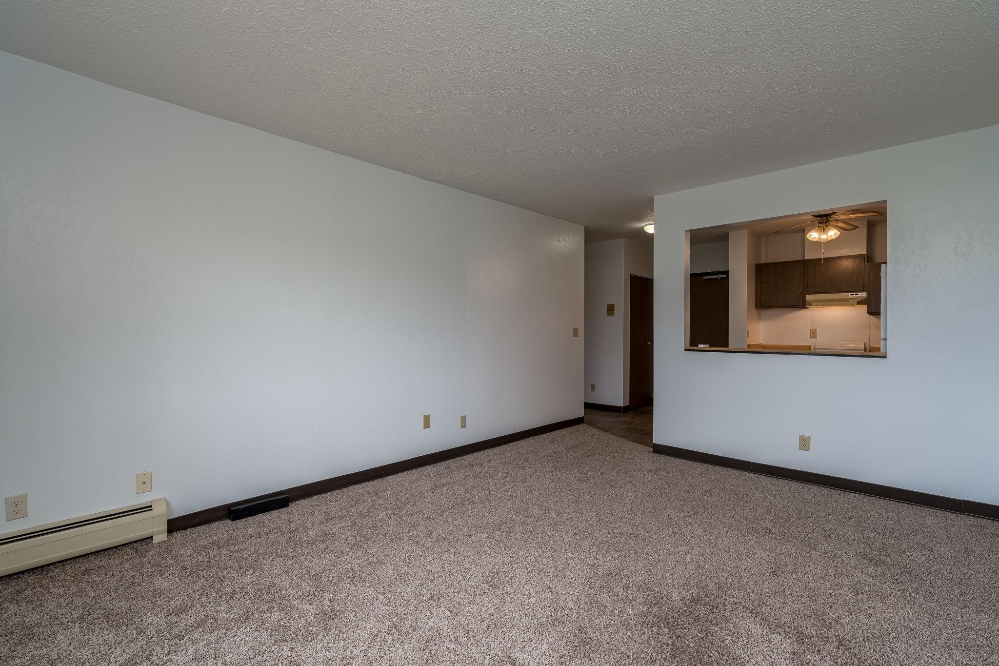 36-web-or-mls-3200-maple-ave.jpg