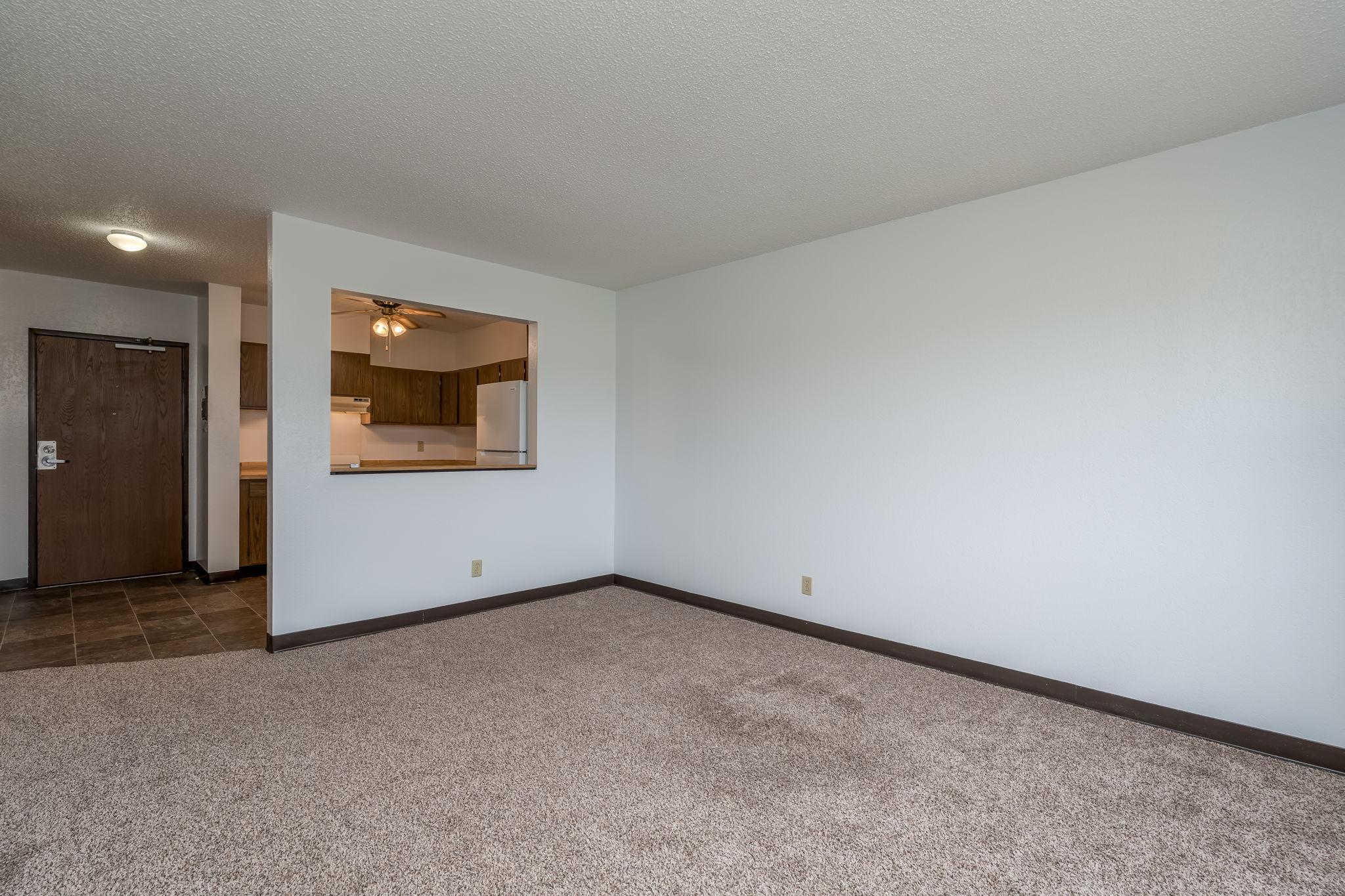 35-web-or-mls-3200-maple-ave.jpg
