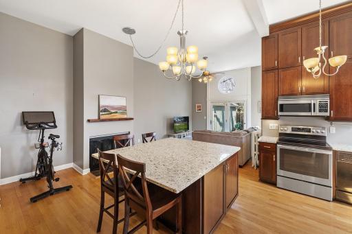 112 Western Avenue N, 4, Saint Paul, MN 55102