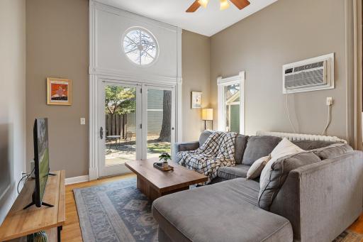 112 Western Avenue N, 4, Saint Paul, MN 55102