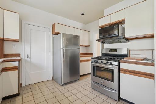 Minneapolis, MN 55403