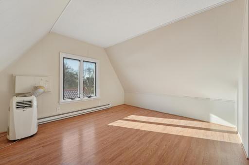 Minneapolis, MN 55403
