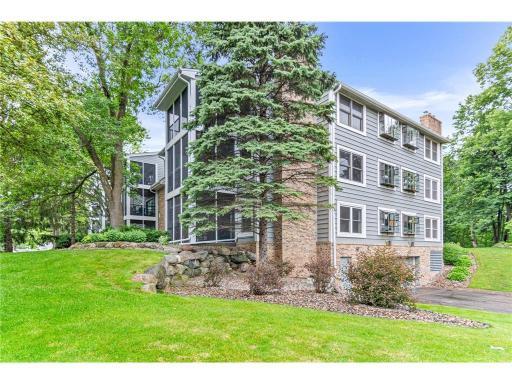 3000 Saint Albans Mill Road, 214, Minnetonka, MN 55305