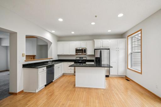 8322 Labont Way, Eden Prairie, MN 55344