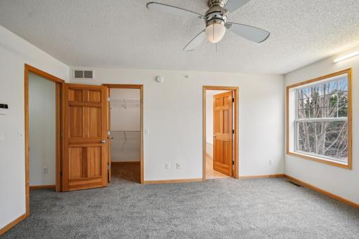 8322 Labont Way, Eden Prairie, MN 55344