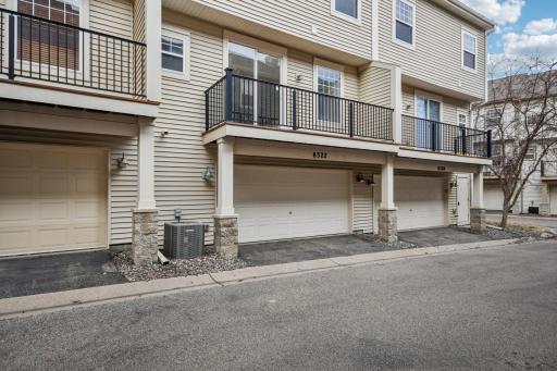 8322 Labont Way, Eden Prairie, MN 55344