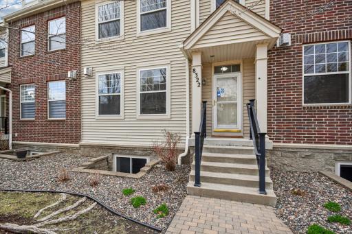 8322 Labont Way, Eden Prairie, MN 55344