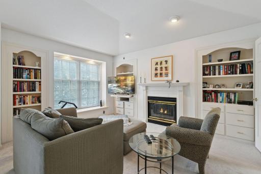 103 Edgewood Court, Wayzata, MN 55391