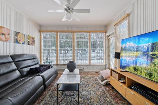 103 Edgewood Court, Wayzata, MN 55391