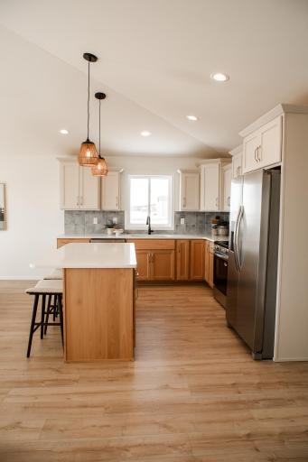 885 2nd Avenue, Horace, ND 58047
