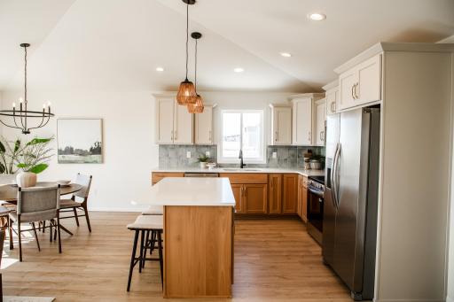 885 2nd Avenue, Horace, ND 58047