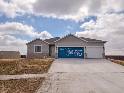 885 2nd Avenue, Horace, ND 58047