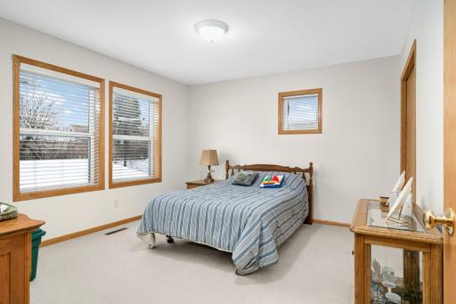1373 5th Street E, Saint Paul, MN 55106