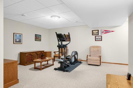 1373 5th Street E, Saint Paul, MN 55106