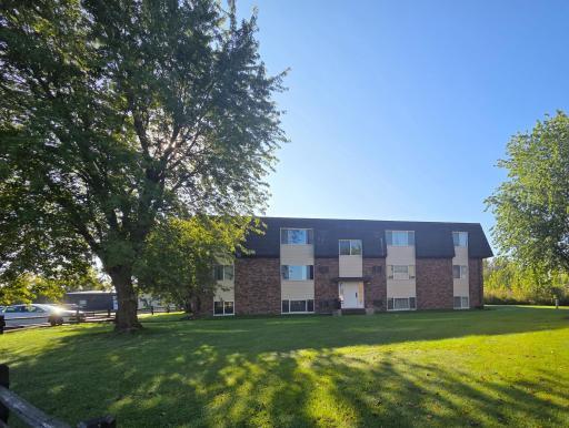 Country Acres Exterior 2.jpg