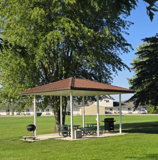 Country Acres Grilling Area.jpg