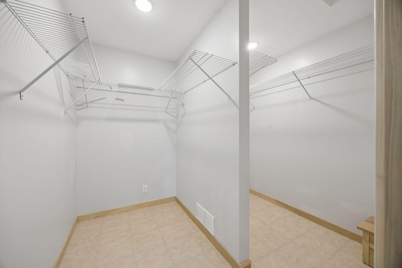 Primary Bedroom Closet