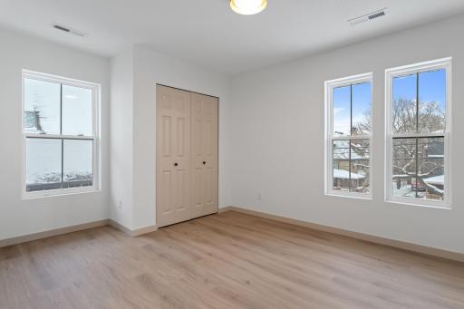 814 6th Street SE, Minneapolis, MN 55414