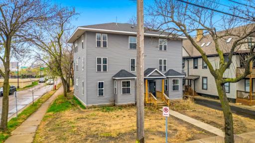 814 6th Street SE, Minneapolis, MN 55414