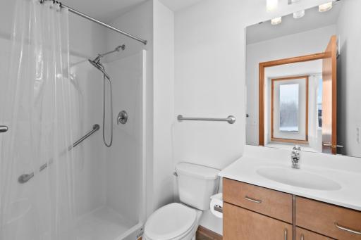 Upper level 3/4 bath