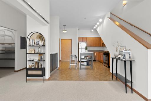 Virtual staging of previous pucture