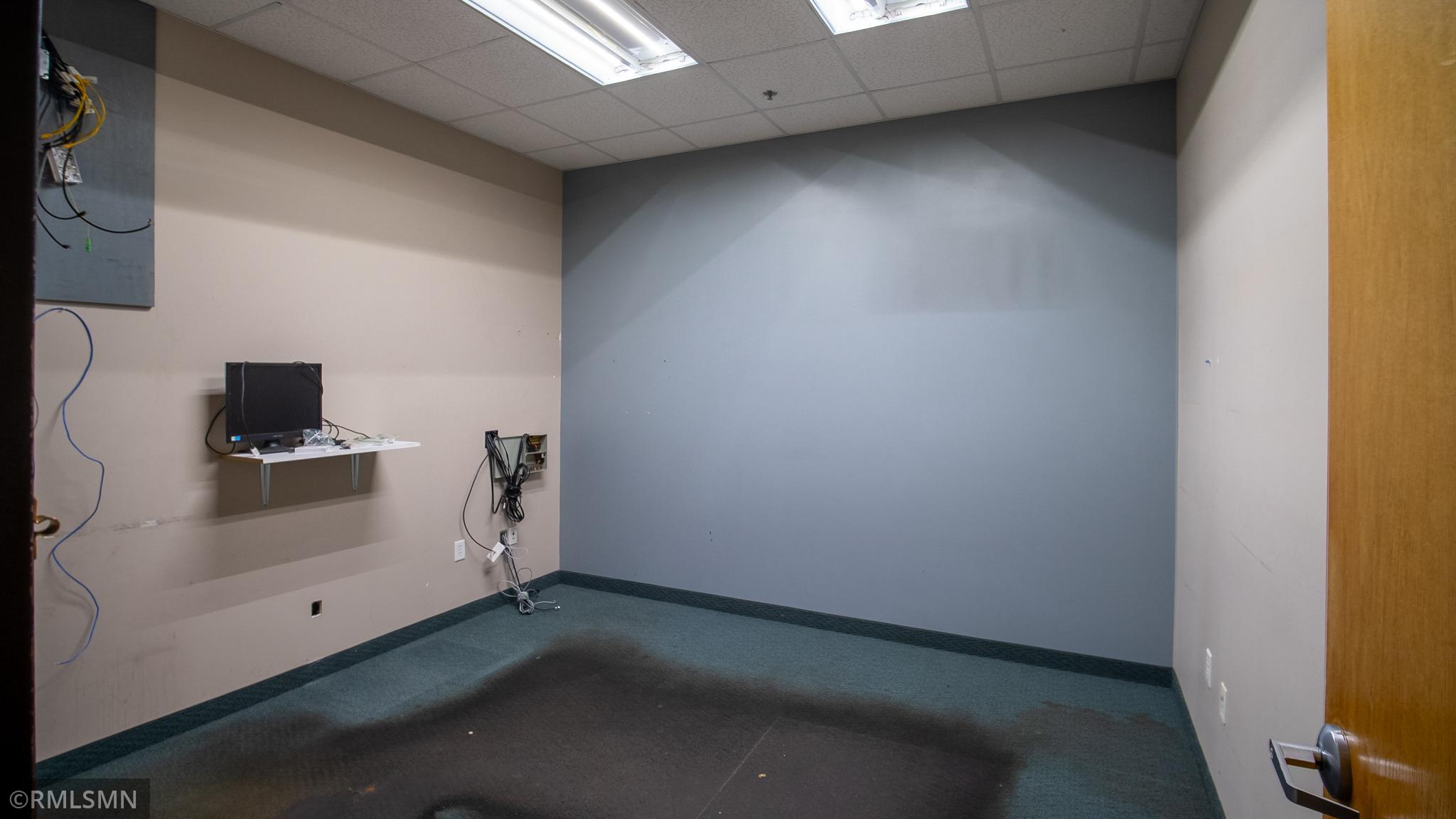 Suite 1643 - 4,640 SF $17/SF/Year NNN
