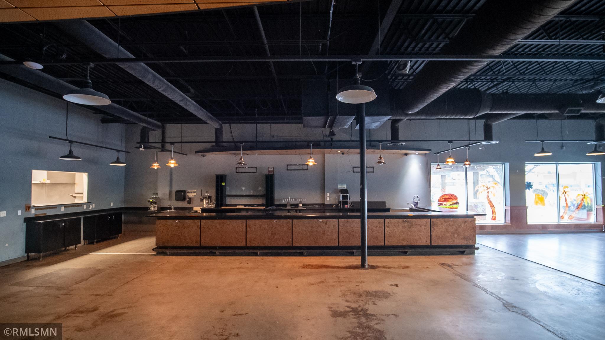 Suite 1643 - 4,640 SF $17/SF/Year NNN