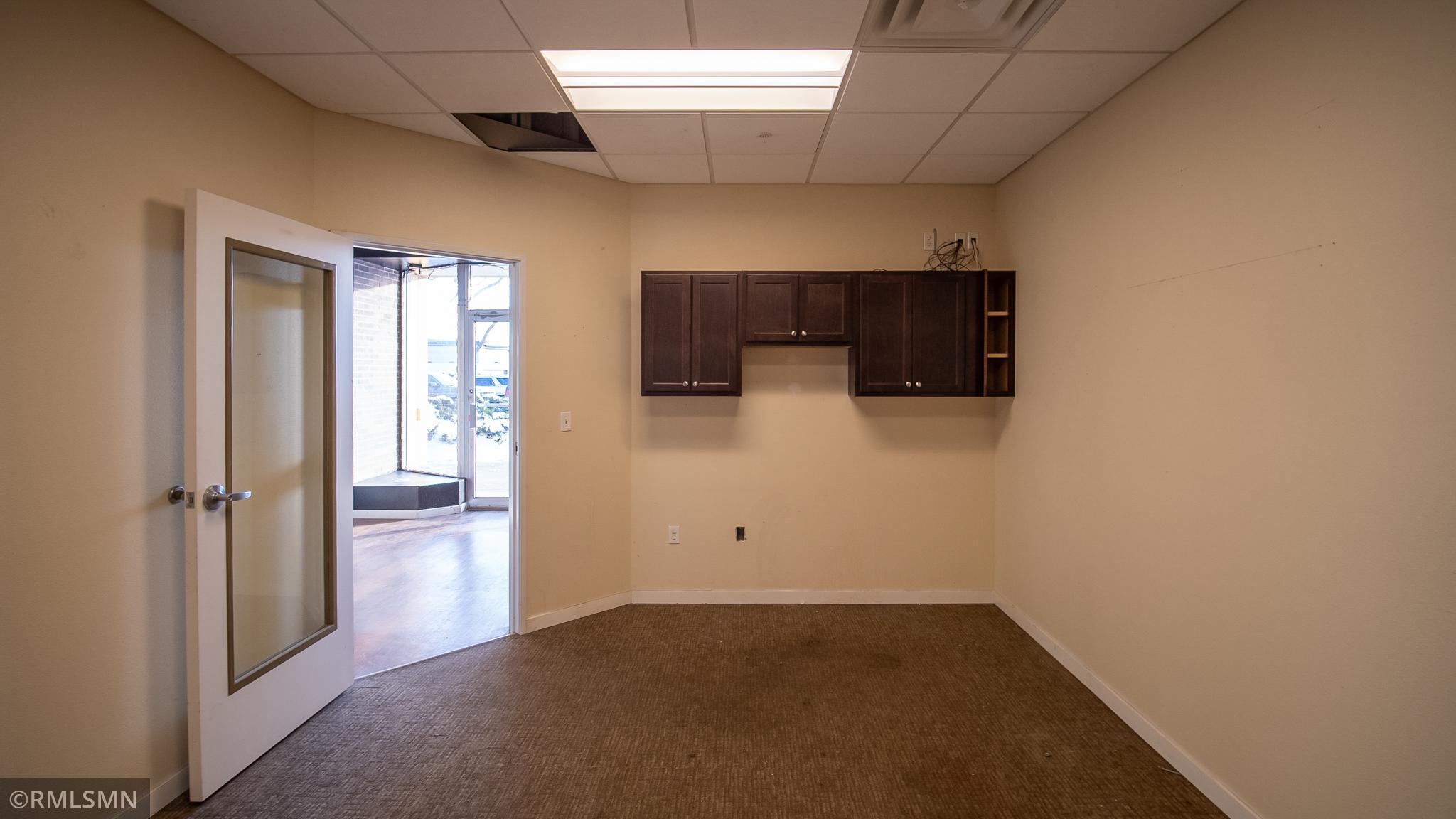 1635 - 2,400 SF $12/SF/Year NNN