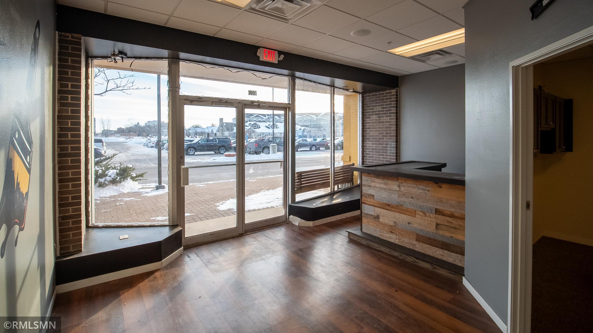 1635 - 2,400 SF $12/SF/Year NNN
