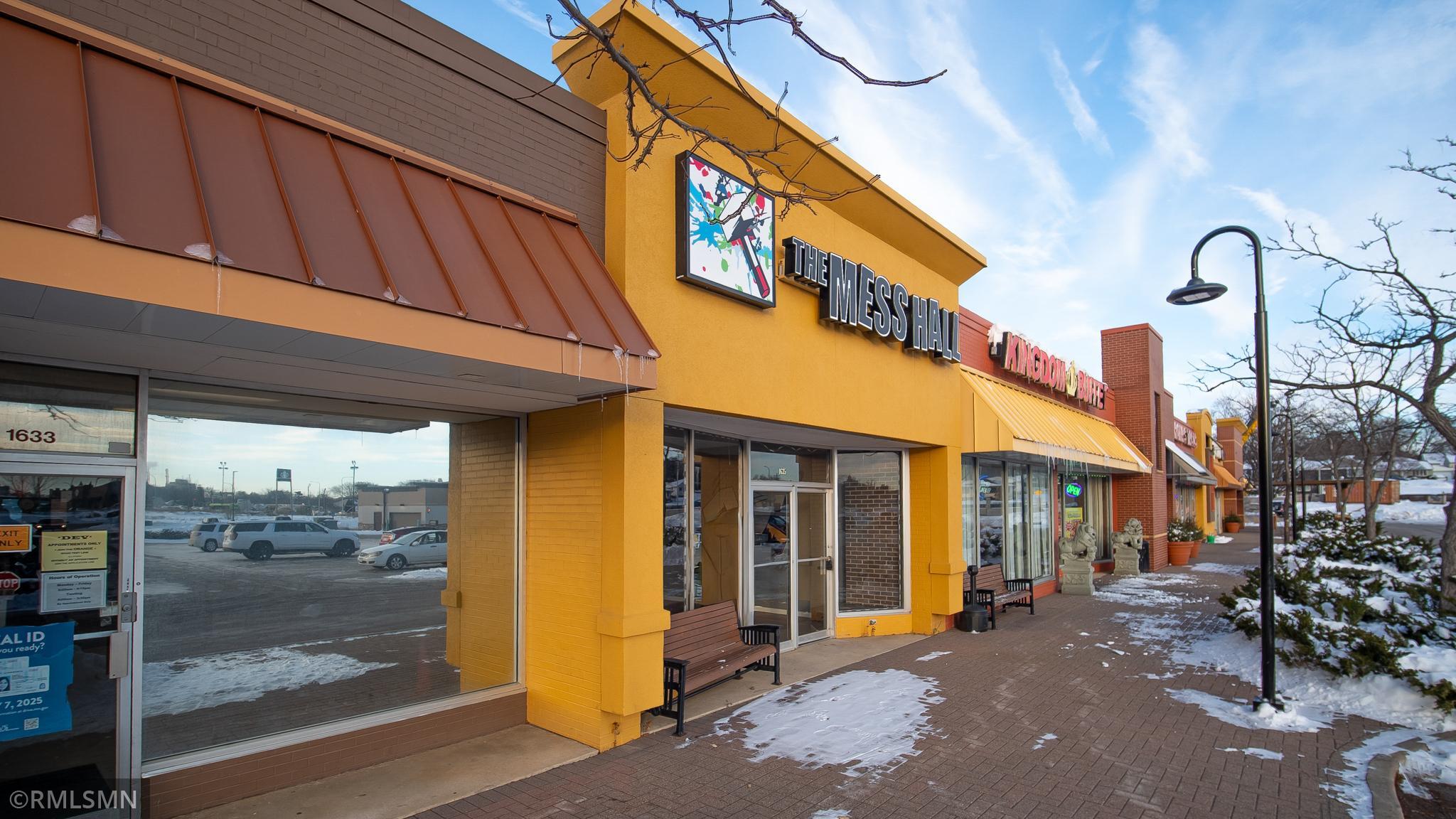 1635 - 2,400 SF $12/SF/Year NNN
