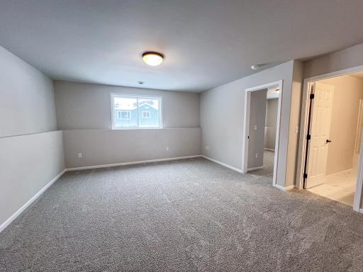 6722 Meadow View Drive S, Fargo, ND 58104