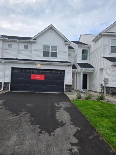 6271 205th Street N, Forest Lake, MN 55025