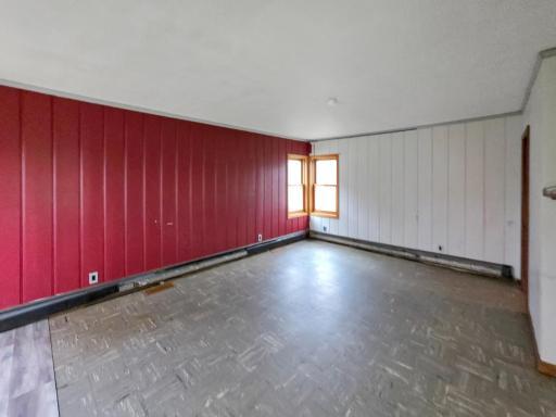 939 Duluth Avenue N, Thief River Falls, MN 56701